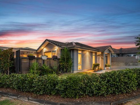 1 Orchard Terrace, Riverhead