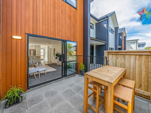 16 Okoutu Lane, Moera