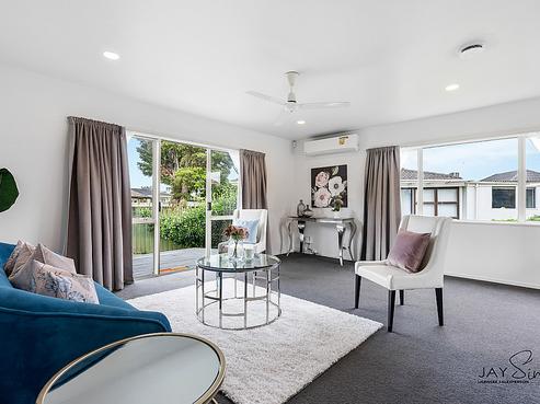 2/11 Cameron Street, Papakura