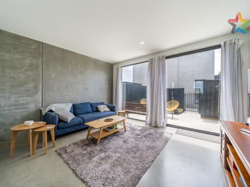 435C Jackson Street, Petone