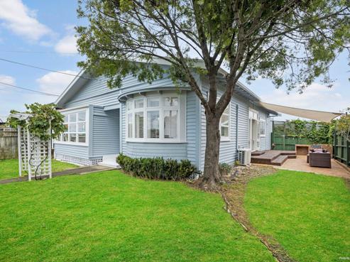 1/92 East Coast Road, Milford
