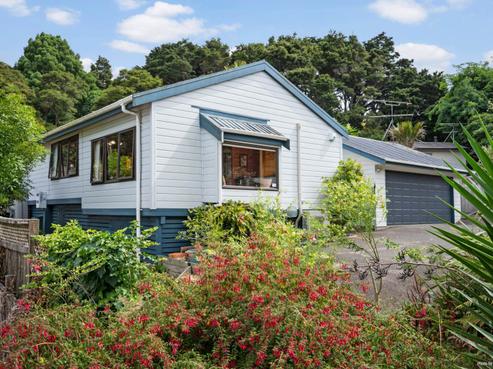 180 Everglade Drive, Totara Heights