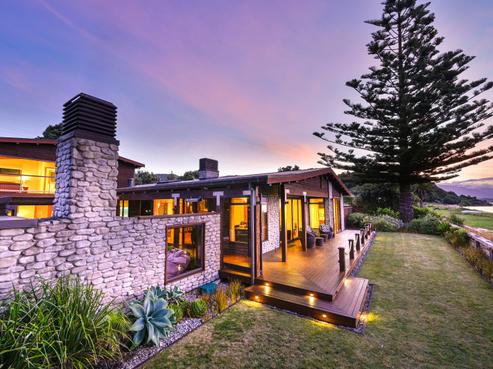 14 Peninsula Road, Tata Beach