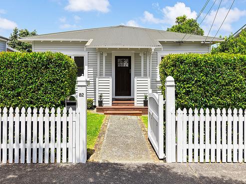 82 Gribblehirst Road, Sandringham