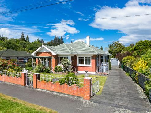 16 Glendining Avenue, North East Valley
