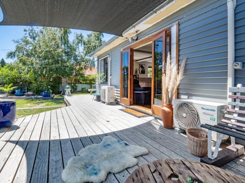 700 Kowhai Street, Mahora