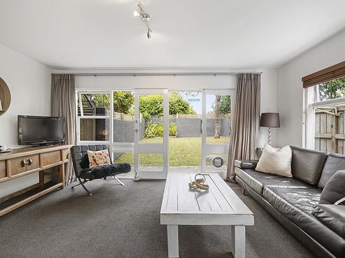 1/2 Mountain View Road, Morningside