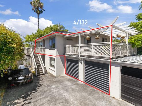 4/132 Victoria Road, Devonport