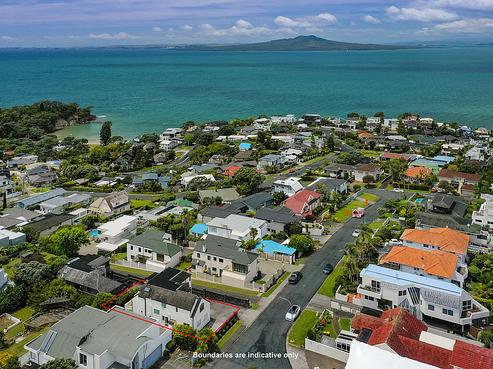 11A Midway Avenue, Castor Bay