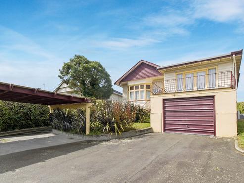 16 Clifton Terrace, West End