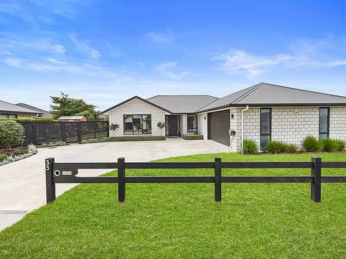33 Pengover Avenue, Leamington