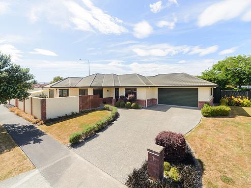 1 La Lena Grove, Fitzherbert