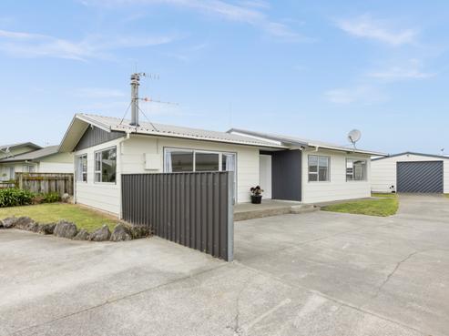404 Kennedy Road, Pirimai