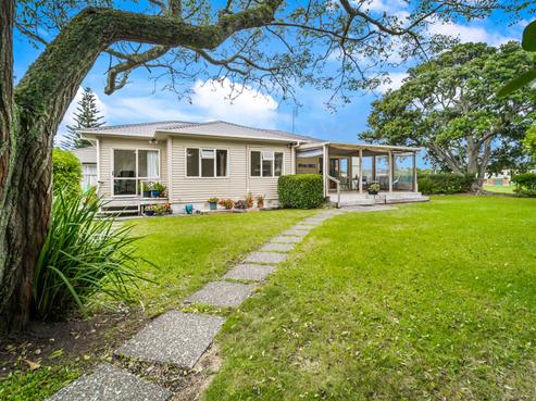 8 Centreway Road, Orewa