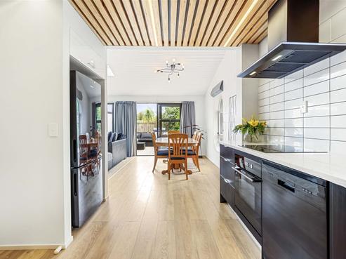 2/936 Heaphy Terrace, Fairfield