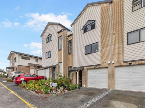 11/172 Mcleod Road, Te Atatu South