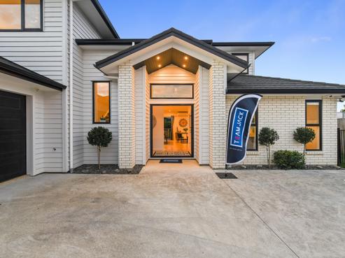 4 Repoiti Court, Rototuna North