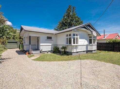 14 Mcgill Street, Waimangaroa