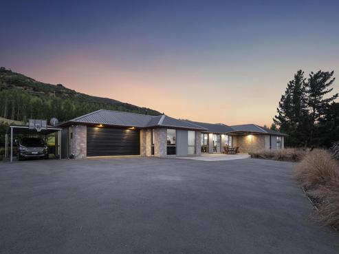 37 Tara Hills Drive, North Taieri
