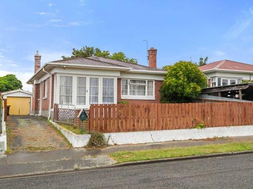 16 Marston Road, Kensington
