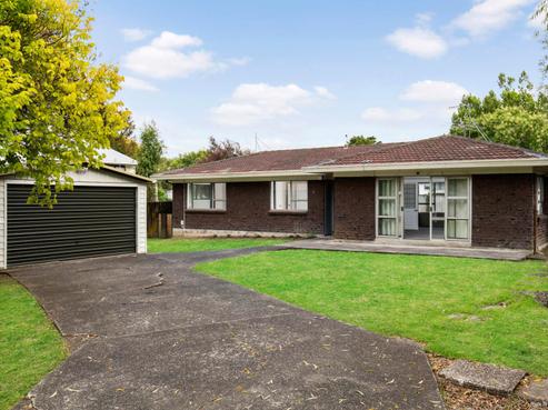 11 Chantal Place, Red Hill