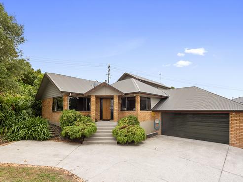 82 Ayrshire Drive, Grandview Heights