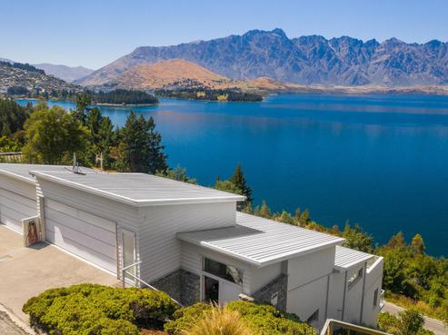7B Matau Place, Fernhill/Sunshine Bay