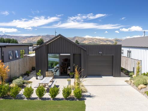 30 Mount Creighton Crescent, Wanaka
