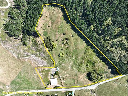1670 Waingake Road, Muriwai