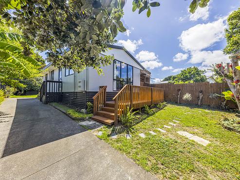 2/16 Barneys Farm Road, Clendon Park