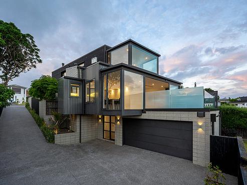 25 Seaview Road, Castor Bay