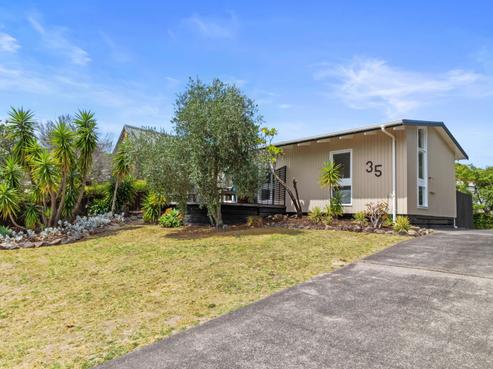 35 Vista Paku, Pauanui