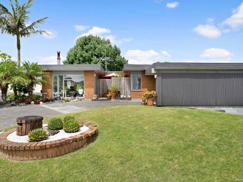 11 Tyrian Close, Half Moon Bay