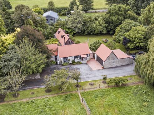 30 Island Road, Clarkville