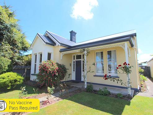 318 Herbert Street, Windsor