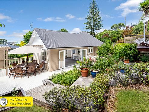 2 Tui Vale Road, Shelly Park