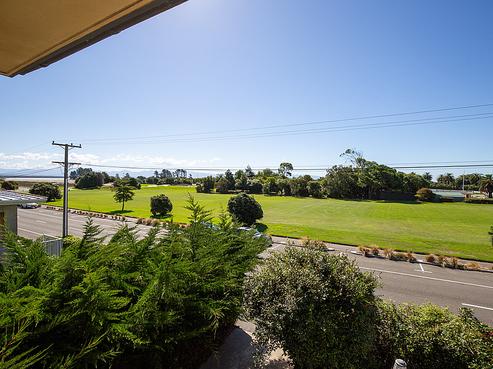 1/59 Beach Road, Tahunanui