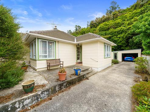 28 Sunny Grove, Wainuiomata