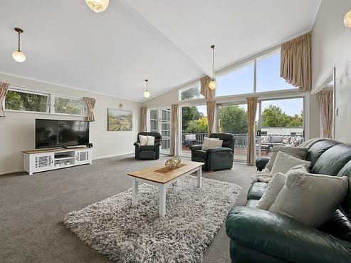 25 Kereru Grove, Stokes Valley