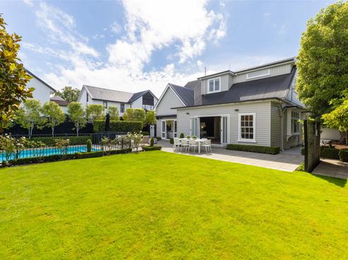 23 Bristol Street, Saint Albans