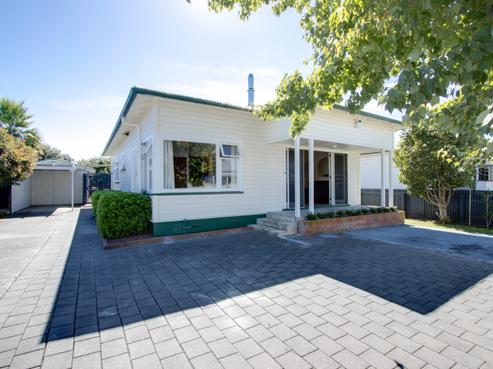 704 Beech Road, Akina