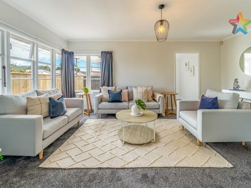 15 Barton Grove, Naenae