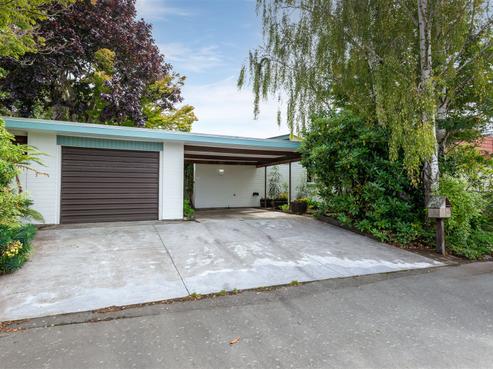 22 Powell Crescent, Ilam