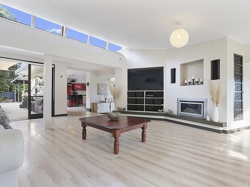 102 Huia Road, Titirangi