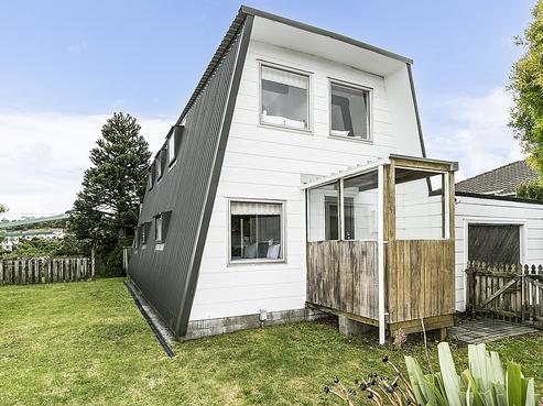 14 Pauline Way, Paparangi