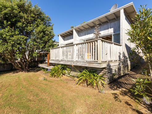 30 Beach Road, Urenui