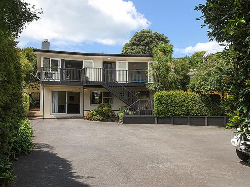7 Maori Hut Road, Red Beach