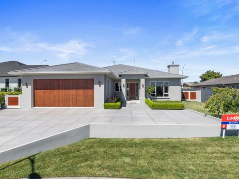 12 Amberley Place, Flagstaff