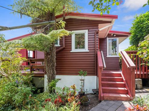 16 Inglis Street, Birkenhead