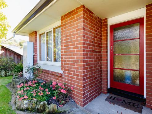 9 Glen Road, Mornington